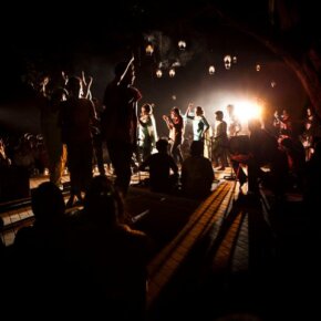 215133_10150155226166501_5852552_n