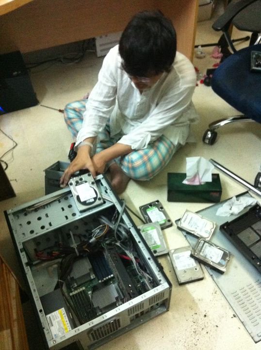 325400_10150304882386501_269598563_o