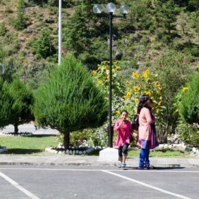 327043_10151041563701501_409574396_o