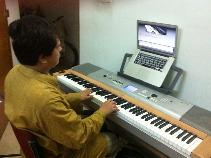 331690_10150965774456501_842956231_o