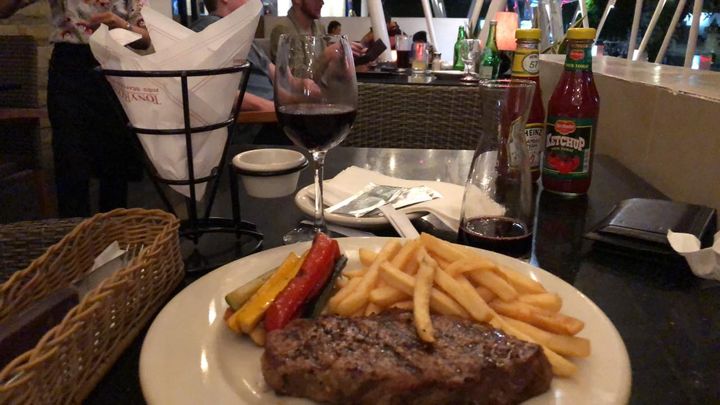 43703434_10156369868531501_8854233762565718016_n